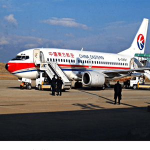 河池金城江空运公司航空快运业稳步发展的原因是什么？